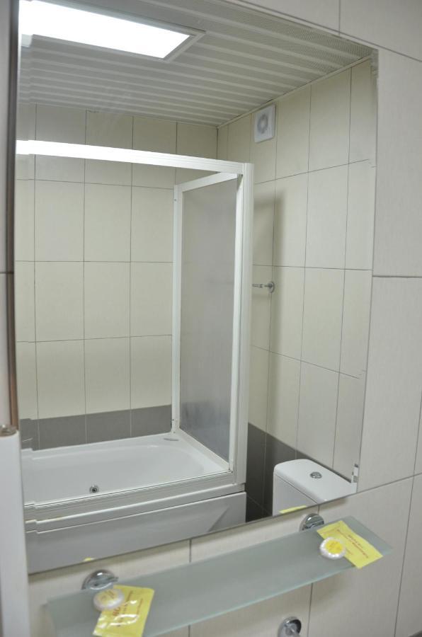 Aquarius Appartement Budva Buitenkant foto