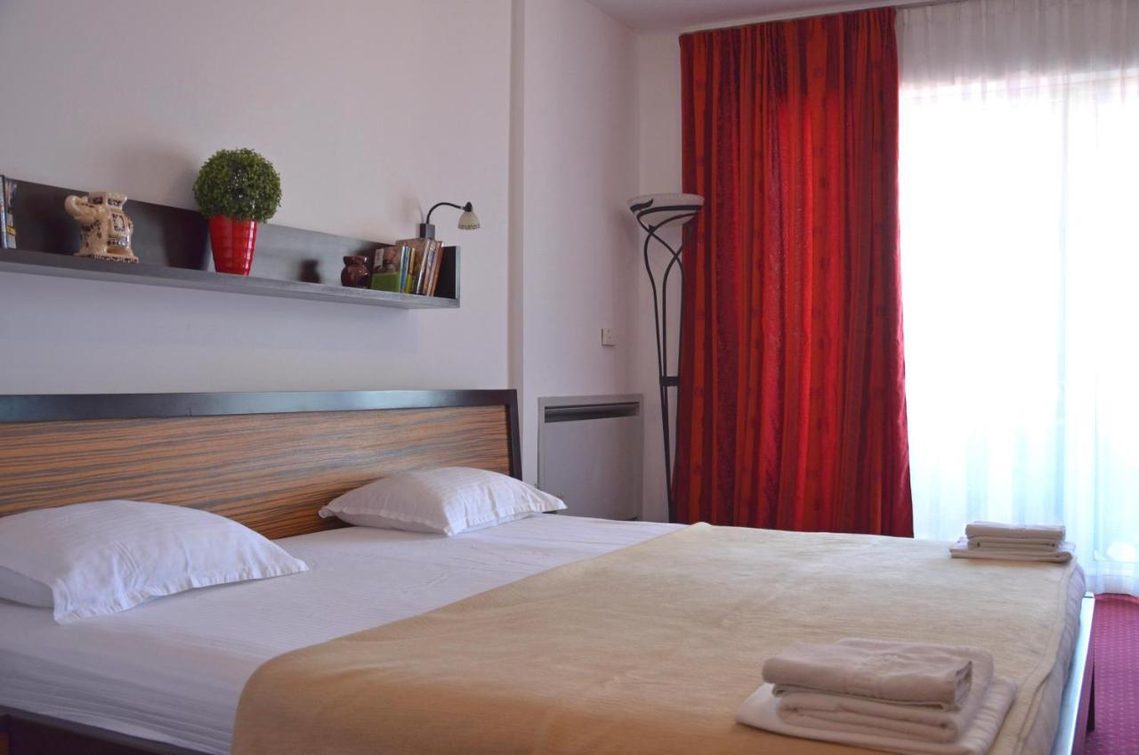 Aquarius Appartement Budva Buitenkant foto