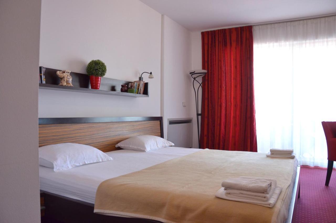 Aquarius Appartement Budva Buitenkant foto